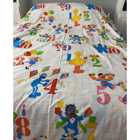 Vintage Sesame Street Comforter ,Flat/Fitted Sheet Set By JP Stevens 1977 Full - Picture 4 of 9